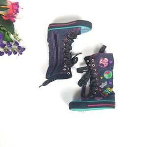 Bongo Girls Charmaine Sneaker boot. Size 5